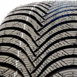 Pneumatici nuovi MICHELIN ALPIN 5 AO 205 60 16 92H Invernali DOT 2025