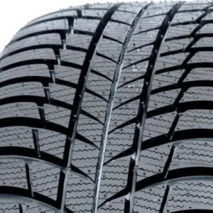 Pneumatici nuovi BRIDGESTONE BLIZZAK LM001 AO 235 55 18 100H Invernali DOT 2025