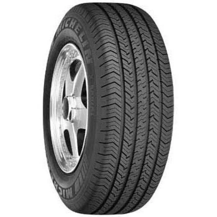 Pneumatici nuovi MICHELIN AGILIS 51 C 102H 6PR 215 65 16 106T